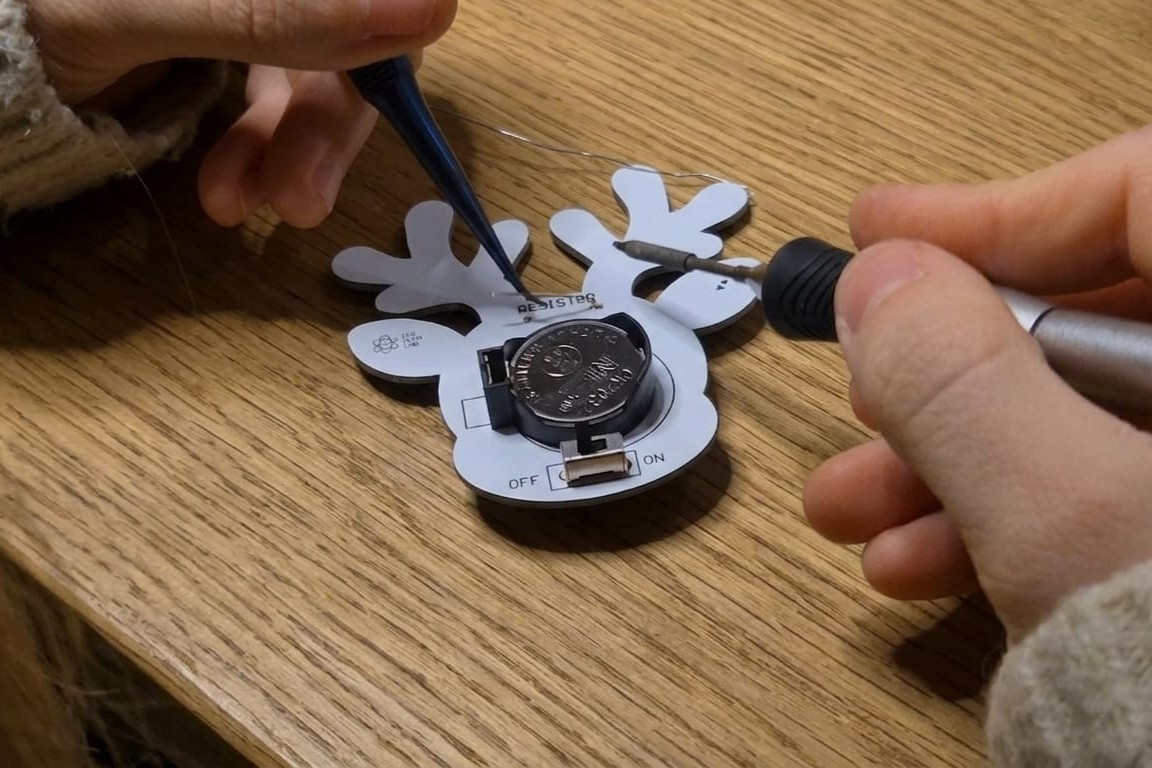 Detalle del kit Rudolf DIY